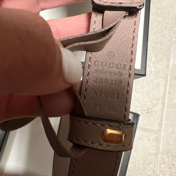 Authentic Gucci belt-dusty rose (beige nude) size 75 - Picture 4 of 5